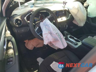 Zdjęcie 8 z 13 samochodu: 2022 CHEVROLET BLAZER 2LT VIN:3GNKBHR45NS115062 - miniatura