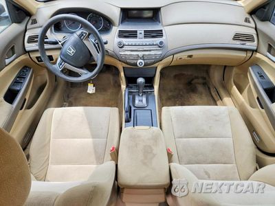 Zdjęcie 8 z 12 samochodu: 2010 HONDA ACCORD LX VIN:1HGCP2F34AA055456 - miniatura