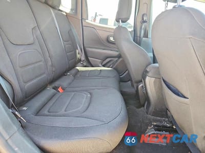 Zdjęcie 11 z 13 samochodu: 2020 JEEP RENEGADE LATITUDE VIN:ZACNJABB4LPL56695 - miniatura