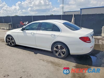 Drugie zdjęcie samochodu z przodu: 2017 MERCEDES-BENZ E 300 VIN:WDDZF4JB2HA104451 - miniatura