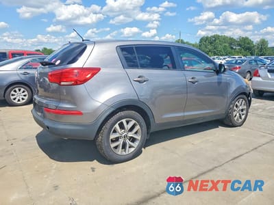 Trzecie zdjęcie samochodu z tyłu: 2015 KIA SPORTAGE LX VIN:KNDPBCACXF7772735 - miniatura