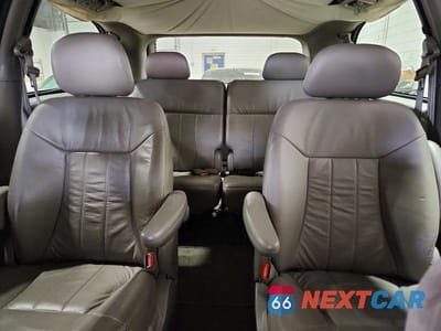 Zdjęcie 10 z 13 samochodu: 2002 CHRYSLER TOWN & COUNTRY LIMITED VIN:2C8GP64L02R525679 - miniatura