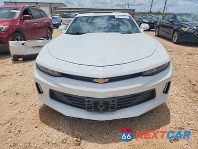 Piąte zdjęcie samochodu w środku: 2017 CHEVROLET CAMARO LT VIN:1G1FB1RS2H0182366 - miniatura