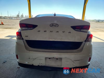 Zdjęcie 6 z 12 samochodu: 2018 HYUNDAI SONATA SE VIN:5NPE24AF5JH678211 - miniatura
