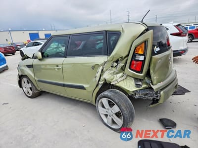 Drugie zdjęcie samochodu z przodu: 2011 KIA SOUL ! VIN:KNDJT2A29B7248460 - miniatura