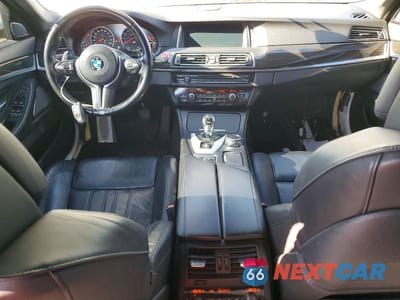 Zdjęcie 8 z 12 samochodu: 2014 BMW M5 VIN:WBSFV9C59ED593292 - miniatura