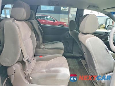 Zdjęcie 11 z 13 samochodu: 2006 TOYOTA SIENNA VIN:5TDZA23C96S566640 - miniatura