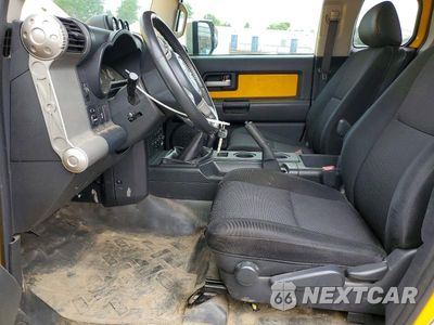 Zdjęcie 7 z 13 samochodu: 2007 TOYOTA FJ CRUISER BASE VIN:JTEBU11FX70035446 - miniatura