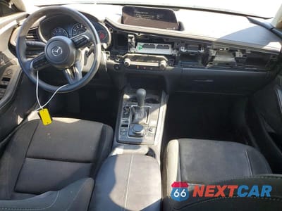 Zdjęcie 8 z 14 samochodu: 2025 MAZDA CX-30 VIN:3MVDMBAM3SM836032 - miniatura