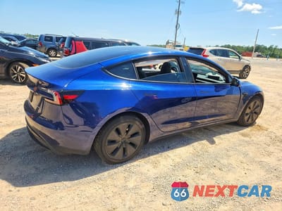 Trzecie zdjęcie samochodu z tyłu: 2024 TESLA MODEL 3 VIN:5YJ3E1EBXRF791943 - miniatura