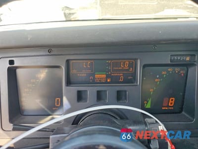 Zdjęcie 9 z 12 samochodu: 1987 CHEVROLET CORVETTE VIN:1G1YY2183H5113833 - miniatura