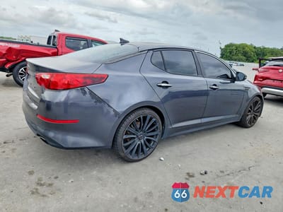 Trzecie zdjęcie samochodu z tyłu: 2015 KIA OPTIMA LX VIN:KNAGM4A73F5636961 - miniatura