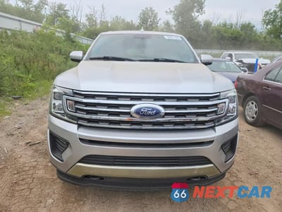 Piąte zdjęcie samochodu w środku: 2019 FORD EXPEDITION XLT VIN:1FMJU1JT9KEA64899 - miniatura