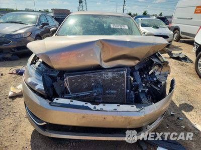 Piąte zdjęcie samochodu w środku: 2015 VOLKSWAGEN PASSAT S VIN:1VWAT7A30FC081387 - miniatura