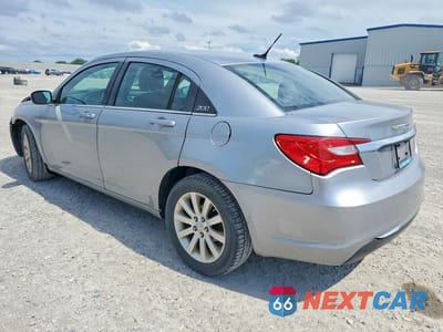 Drugie zdjęcie samochodu z przodu: 2013 CHRYSLER 200 TOURING VIN:1C3CCBBB1DN579558 - miniatura