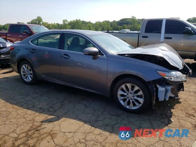 Czwarte zdjęcie samochodu z boku: 2013 LEXUS ES 300H VIN:JTHBW1GG8D2038858 - miniatura