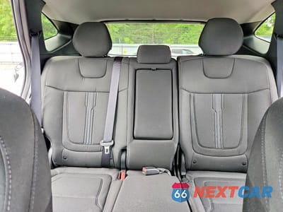 Zdjęcie 10 z 13 samochodu: 2025 HYUNDAI TUCSON SEL VIN:5NMJBCDE4SH501675 - miniatura