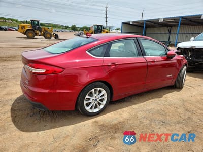 Trzecie zdjęcie samochodu z tyłu: 2019 FORD FUSION SE VIN:3FA6P0LU5KR200692 - miniatura