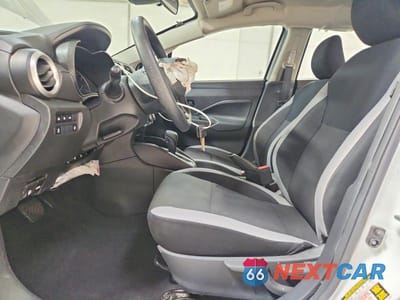Zdjęcie 7 z 13 samochodu: 2025 NISSAN VERSA S VIN:3N1CN8DV2SL842818 - miniatura