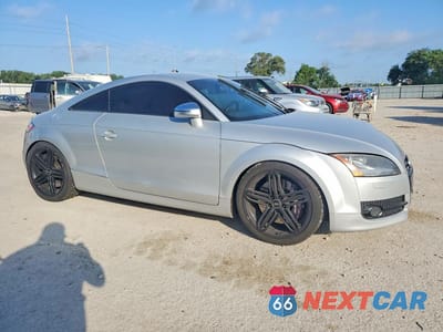 Czwarte zdjęcie samochodu z boku: 2009 AUDI TT VIN:TRUVD38J791016511 - miniatura