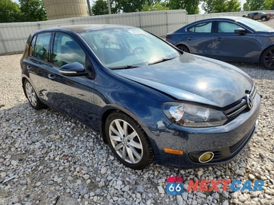 Czwarte zdjęcie samochodu z boku: 2011 VOLKSWAGEN GOLF VIN:WVWDM7AJXBW231431 - miniatura