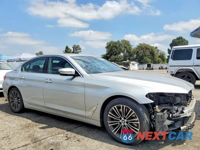 Czwarte zdjęcie samochodu z boku: 2019 BMW 530XE VIN:WBAJB1C56KB376248 - miniatura