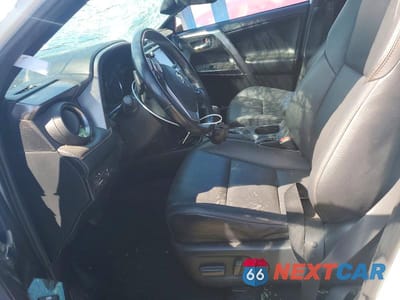 Zdjęcie 7 z 13 samochodu: 2018 TOYOTA RAV4 SE VIN:JTMNFREV2JJ198363 - miniatura