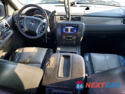 Zdjęcie 8 z 12 samochodu: 2008 GMC SIERRA K1500 VIN:2GTEK13M381209981 - miniatura