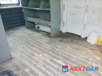Zdjęcie 10 z 13 samochodu: 2004 GMC SAVANA G1500 VIN:1GTFG15X941174277 - miniatura
