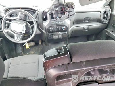 Zdjęcie 8 z 12 samochodu: 2021 CHEVROLET SILVERADO K1500 CUSTOM VIN:1GCUYBEFXMZ403097 - miniatura