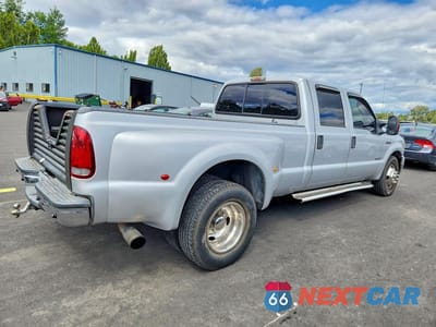 Trzecie zdjęcie samochodu z tyłu: 2006 FORD F350 SUPER DUTY VIN:1FTWW32P16ED30732 - miniatura