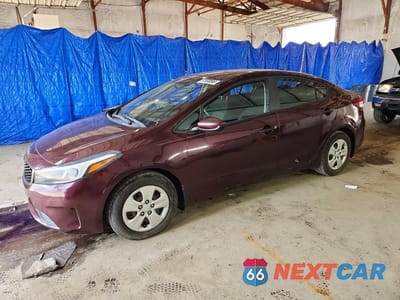 2017 KIA FORTE 3KPFK4A73HE118070 - główne zdjęcie licytacji z USA - miniatura