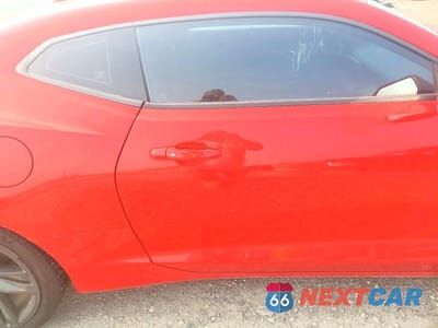 Zdjęcie 10 z 12 samochodu: 2018 CHEVROLET CAMARO VIN:1G1FB1RS8J0147725 - miniatura