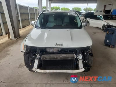 Piąte zdjęcie samochodu w środku: 2016 JEEP RENEGADE LIMITED VIN:ZACCJADT8GPC86558 - miniatura