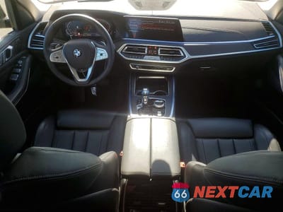 Zdjęcie 8 z 13 samochodu: 2022 BMW X7 XDRIVE40I VIN:5UXCW2C06N9K92788 - miniatura