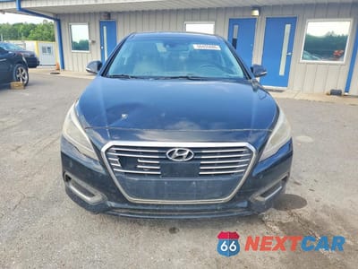 Piąte zdjęcie samochodu w środku: 2016 HYUNDAI SONATA HYBRID LIMITED VIN:KMHE34L15GA022990 - miniatura
