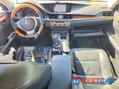 Zdjęcie 8 z 12 samochodu: 2014 LEXUS ES 300H VIN:JTHBW1GG0E2069846 - miniatura