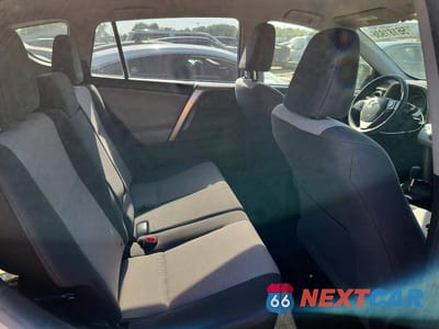 Zdjęcie 10 z 12 samochodu: 2015 TOYOTA RAV4 LE VIN:JTMBFREV0FD152393 - miniatura