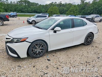 2022 TOYOTA CAMRY SE 4T1G11AKXNU620352 - główne zdjęcie licytacji z USA - miniatura
