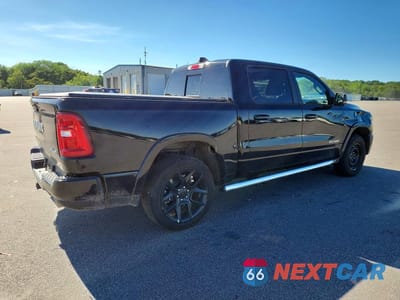 Trzecie zdjęcie samochodu z tyłu: 2026 RAM 1500 LARAMIE VIN:1C6SRFJP9TN376949 - miniatura