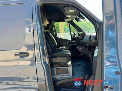 Piąte zdjęcie samochodu w środku: 2019 MERCEDES-BENZ SPRINTER 2500 VIN:WD4PF1CD1KP149485 - miniatura