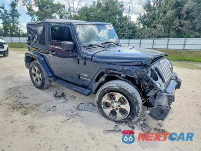 Czwarte zdjęcie samochodu z boku: 2017 JEEP WRANGLER SAHARA VIN:1C4AJWBG1HL517512 - miniatura