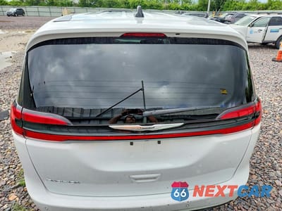 Zdjęcie 6 z 13 samochodu: 2023 CHRYSLER PACIFICA TOURING L VIN:2C4RC1BG2PR597473 - miniatura