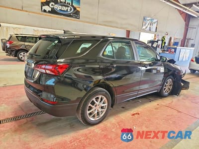 Trzecie zdjęcie samochodu z tyłu: 2024 CHEVROLET EQUINOX LS VIN:3GNAXHEG7RL325059 - miniatura