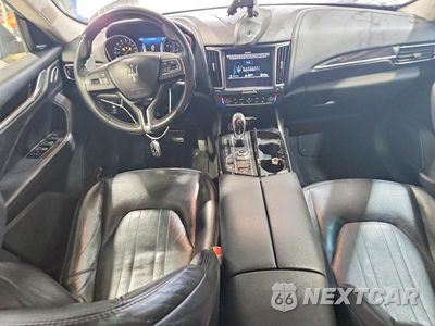 Zdjęcie 8 z 13 samochodu: 2017 MASERATI LEVANTE S VIN:ZN661YUA2HX195934 - miniatura