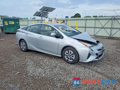 Czwarte zdjęcie samochodu z boku: 2017 TOYOTA PRIUS THREE VIN:JTDKARFU0H3047351 - miniatura