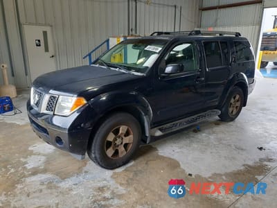 2005 NISSAN PATHFINDER XE 5N1AR18U25C773898 - główne zdjęcie licytacji z USA - miniatura