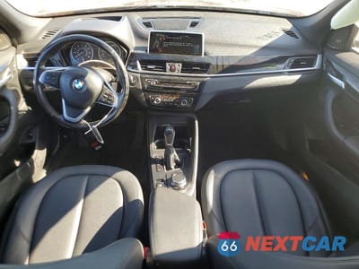 Zdjęcie 8 z 13 samochodu: 2017 BMW X1 XDRIVE28I VIN:WBXHT3C34H5F72405 - miniatura