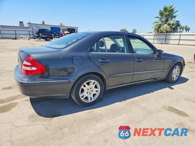 Trzecie zdjęcie samochodu z tyłu: 2003 MERCEDES-BENZ E 320 VIN:WDBUF65J13A294817 - miniatura