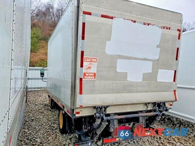 Drugie zdjęcie samochodu z przodu: 2011 ISUZU NQR - BOX TRUCK VIN:JALE5W164B7901443 - miniatura